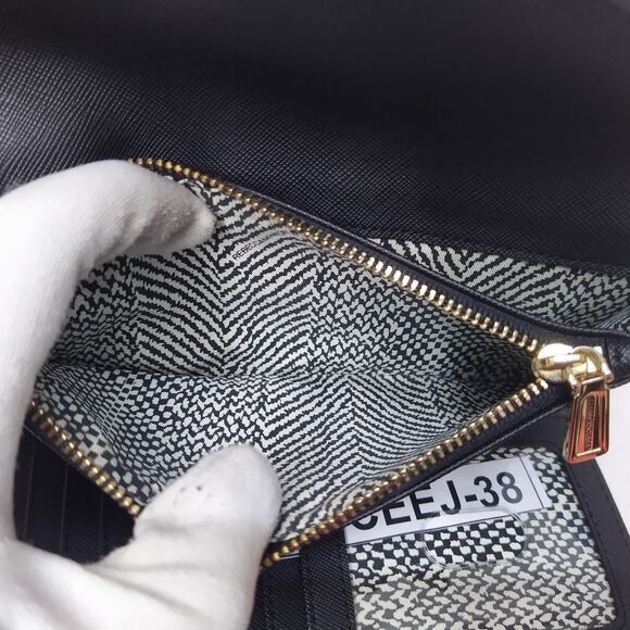 Rebecca Minkoff Pink Leather Tunlock Credit Card ID Window Bifold Wallet - Picture 12 of 15